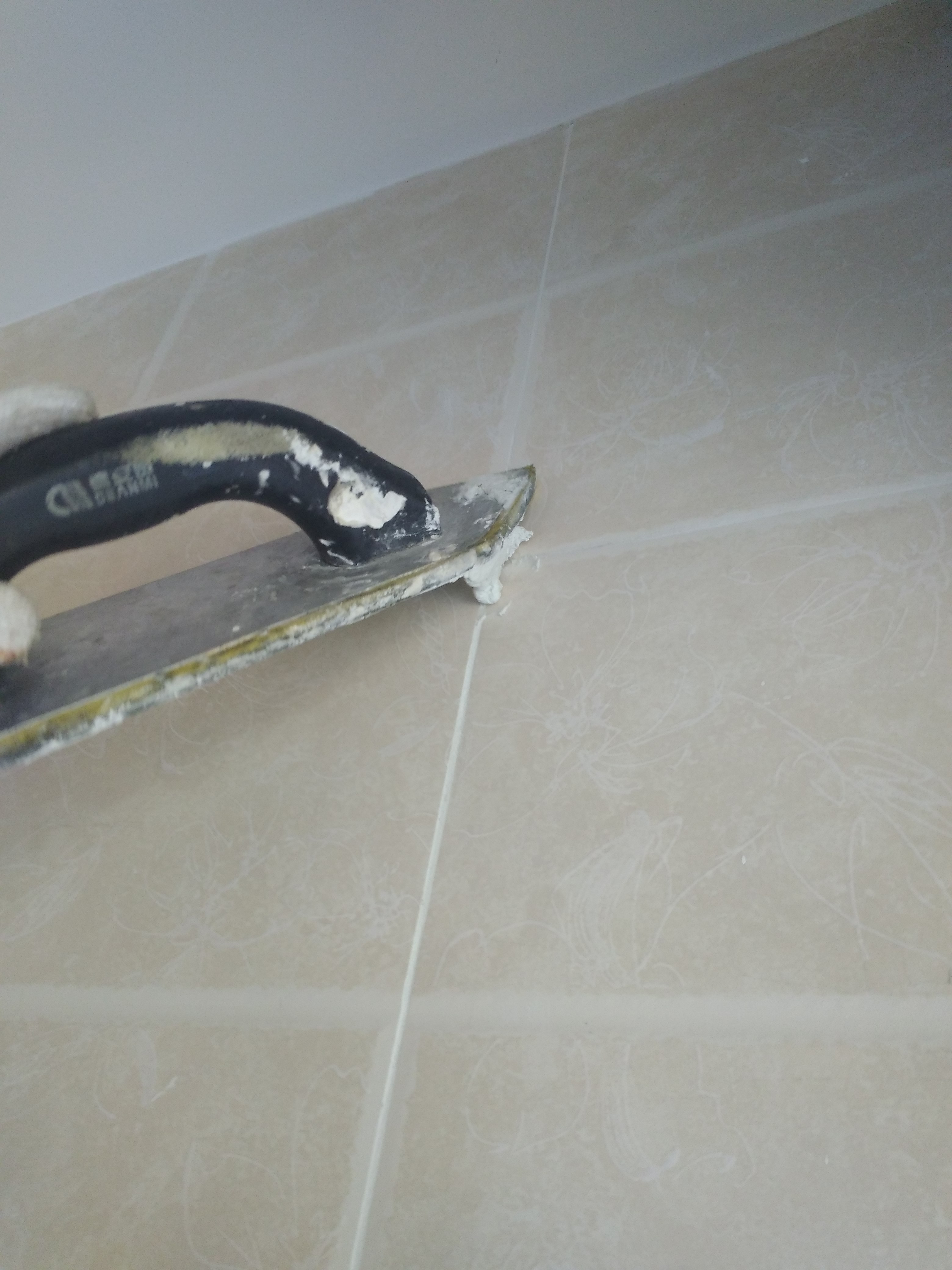 墙砖空鼓最佳补救方法打钉(墙砖空鼓的补救方法用什么胶) 墙砖空鼓最佳补救方法打钉(墙砖空鼓的补救方法用什么胶)